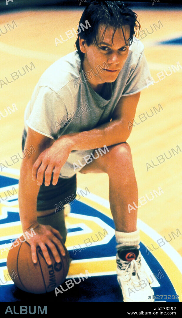 KEVIN BACON en UNA TRIBU EN LA CANCHA, 1994 (THE AIR UP THERE), dirigida por PAUL MICHAEL GLASER. Copyright BUENA VISTA.