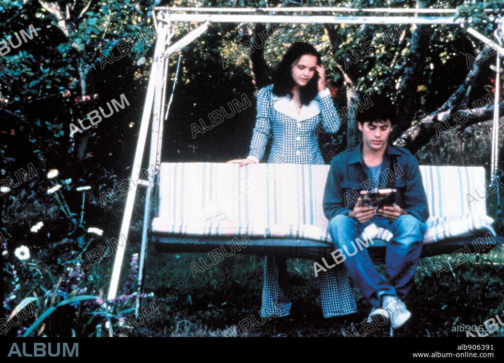CHRISTINA RICCI and JARED LETO in THE LAST OF THE HIGH KINGS, 1996, directed by DAVID KEATING. Copyright MIRAMAX.