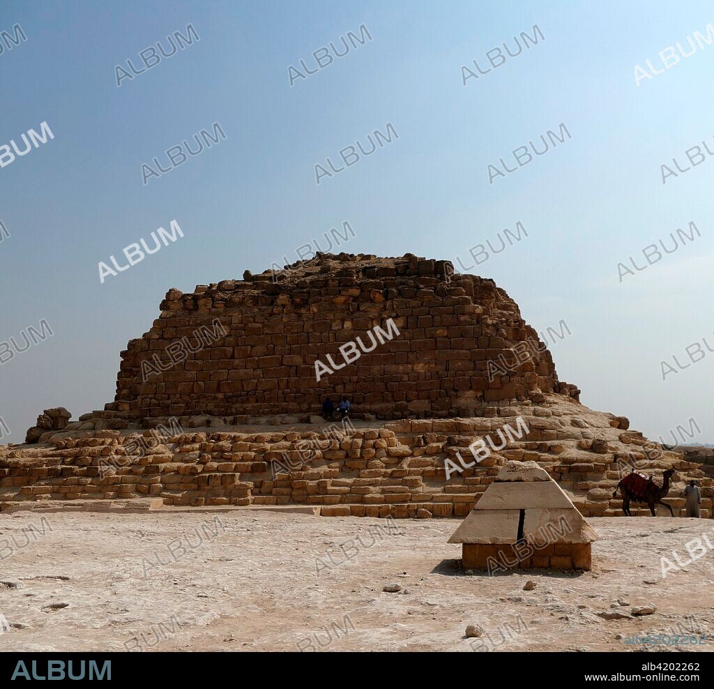 G1b - Meritit. one of the three queen's pyramids. to the east of The Great Pyramid of Khufu. in the Giza necropolis. it is not clear which queen was buried there. it may have been Meritit. who was probably one of Khufu's older wives.