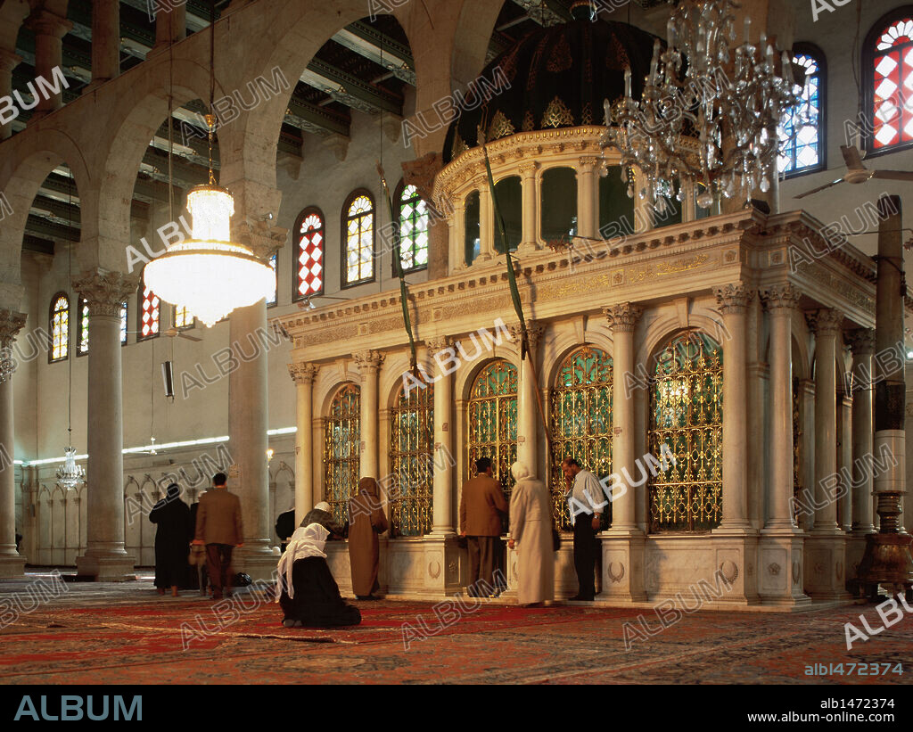 Syria. Great Mosque of Damascus. 8th century. Prayer hall or Haram. Stresses the marble mausoleum who marks the place where the head of Saint John the Baptist was buried.