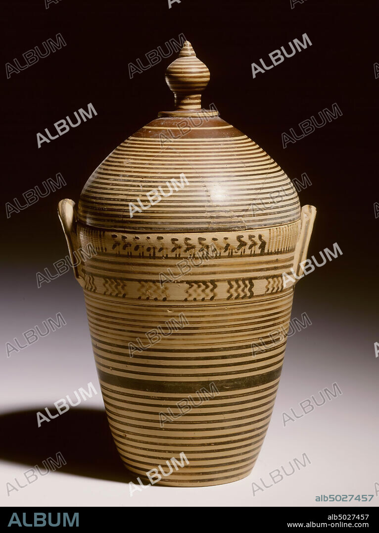 Early protocorinthian tall pyxis with member. Linear or subgeometric style., Vase, pyxis, pottery, blackfine, proto-Corinthian, early proto-Corinthian, 25.5 cm, early proto-Corinthian 725-700 BC, Greece, Greece.