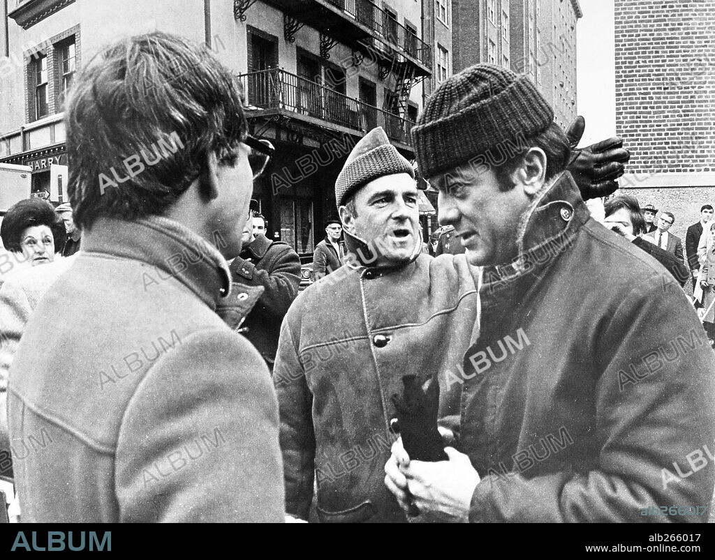 RICHARD FLEISCHER and TONY CURTIS in THE BOSTON STRANGLER, 1968, directed by RICHARD FLEISCHER. Copyright 20TH CENTURY FOX.