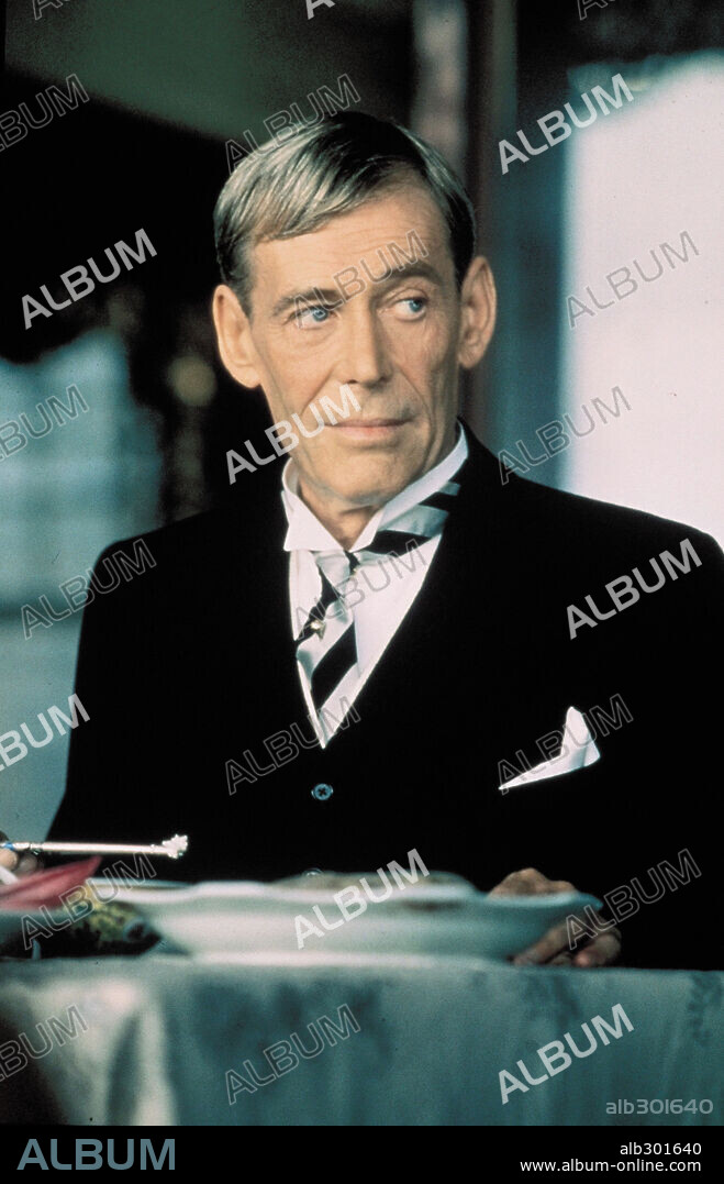 PETER O'TOOLE in THE LAST EMPEROR, 1987, directed by BERNARDO BERTOLUCCI. Copyright COLUMBIA PICTURES.