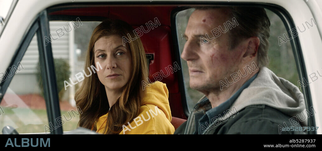 KATE WALSH et LIAM NEESON dans THE GOOD CRIMINAL, 2020 (HONEST THIEF), réalisé par MARK WILLIAMS. Copyright HONEST THIEF PRODUCTIONS.