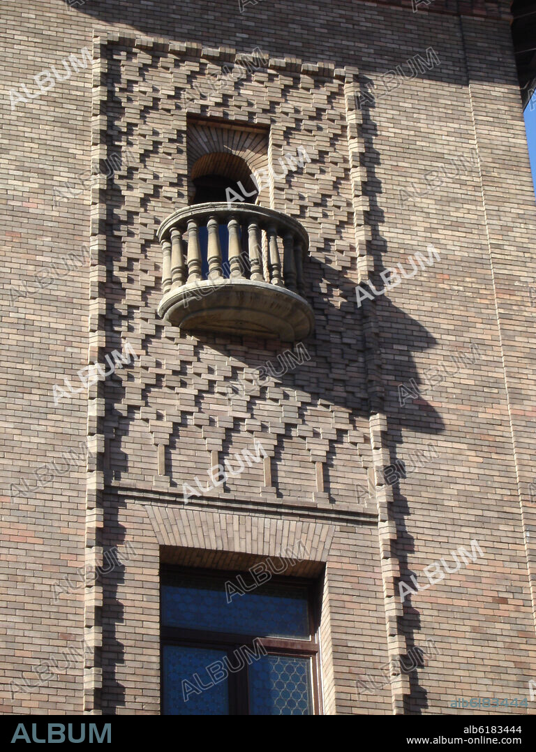 ENRIQUE FORT Y GUYENET (1853-1910). MUSEO E INSTITUTO VALENCIA DE DON JUAN (HOTEL DE DON GUILLERMO OSMA) - 1893 - SITUADO EN LA CALLE FORTUNY ESQUINA CON EDUARDO DATO.