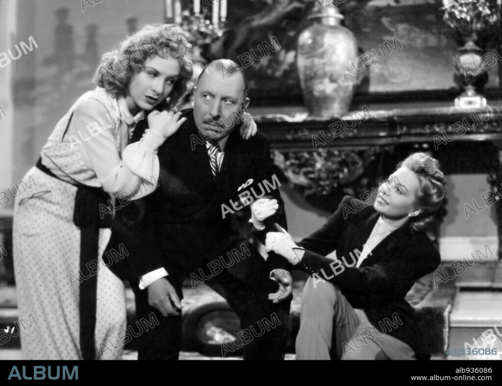 JOSE ISBERT en ELLA, EL Y SUS MILLONES, 1944, dirigida por JUAN DE ORDUÑA. Copyright CIFESA.