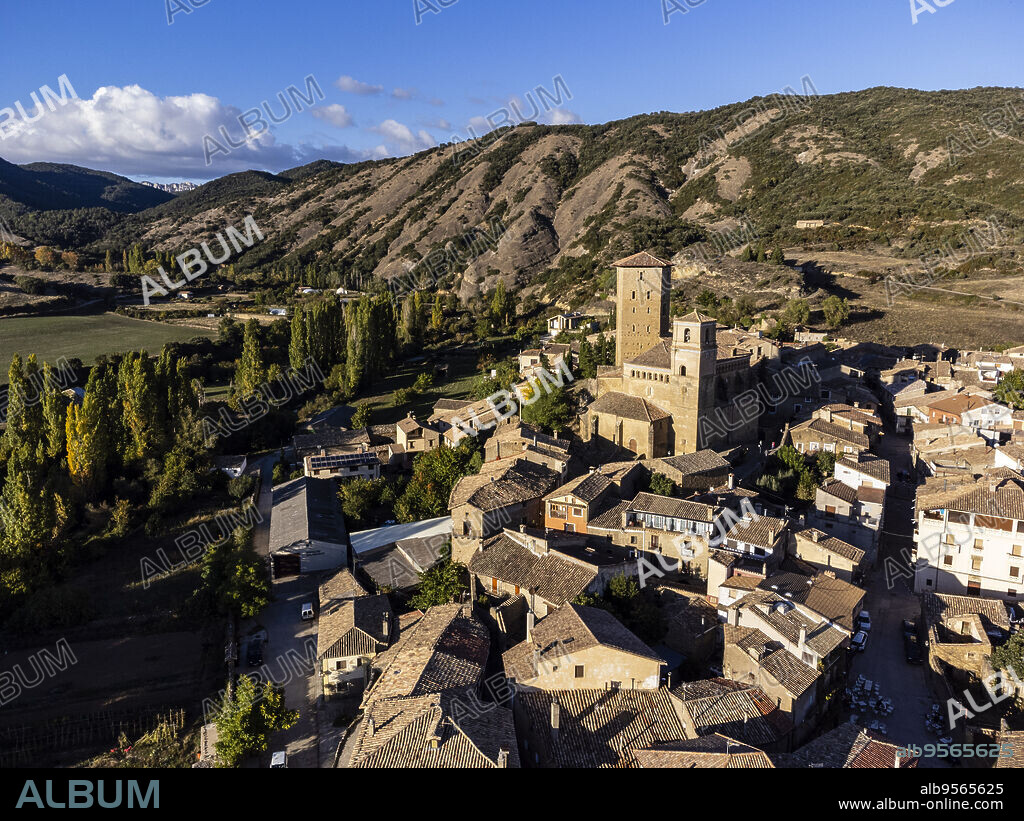 Church of San Martin and castle of Sancho el Mayor, Biel, Cinco Villas, Aragon, Spain.