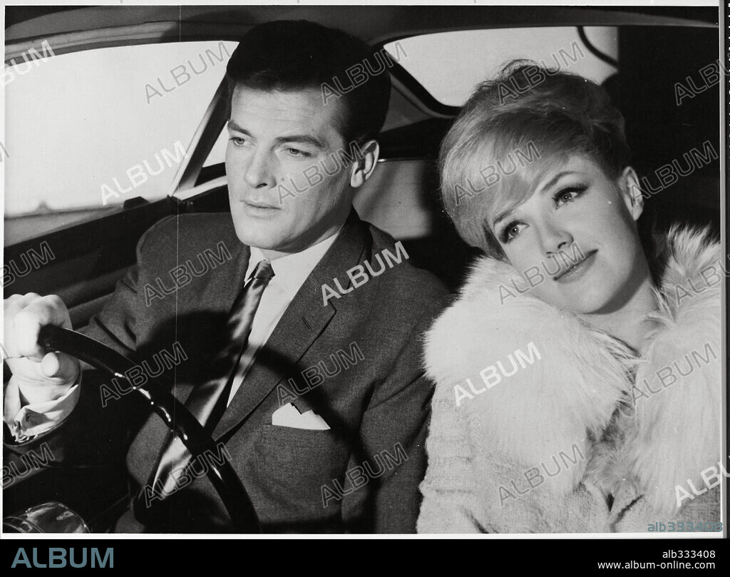 JUSTINE LORD und ROGER MOORE in THE SAINT, 1962, unter der Regie von LESLIE NORMAN und ROY WARD BAKER. Copyright ITC/BARMORE/NEW WORLD PROD.