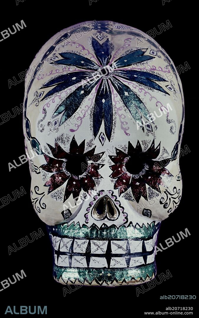 EXPOSICION CULTURA HISPANICA - CALAVERA PROCEDENTE DE MEXICO.
