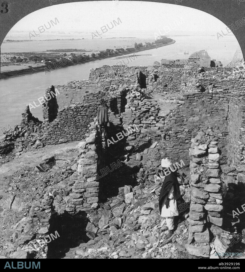 'Kasr (Qasr) Ibrim and a view down the Nile in Nubia, Egypt', 1905. Stereoscopic card. Detail. From a series called Egypt Through the Stereoscope, text by James H Breasted.