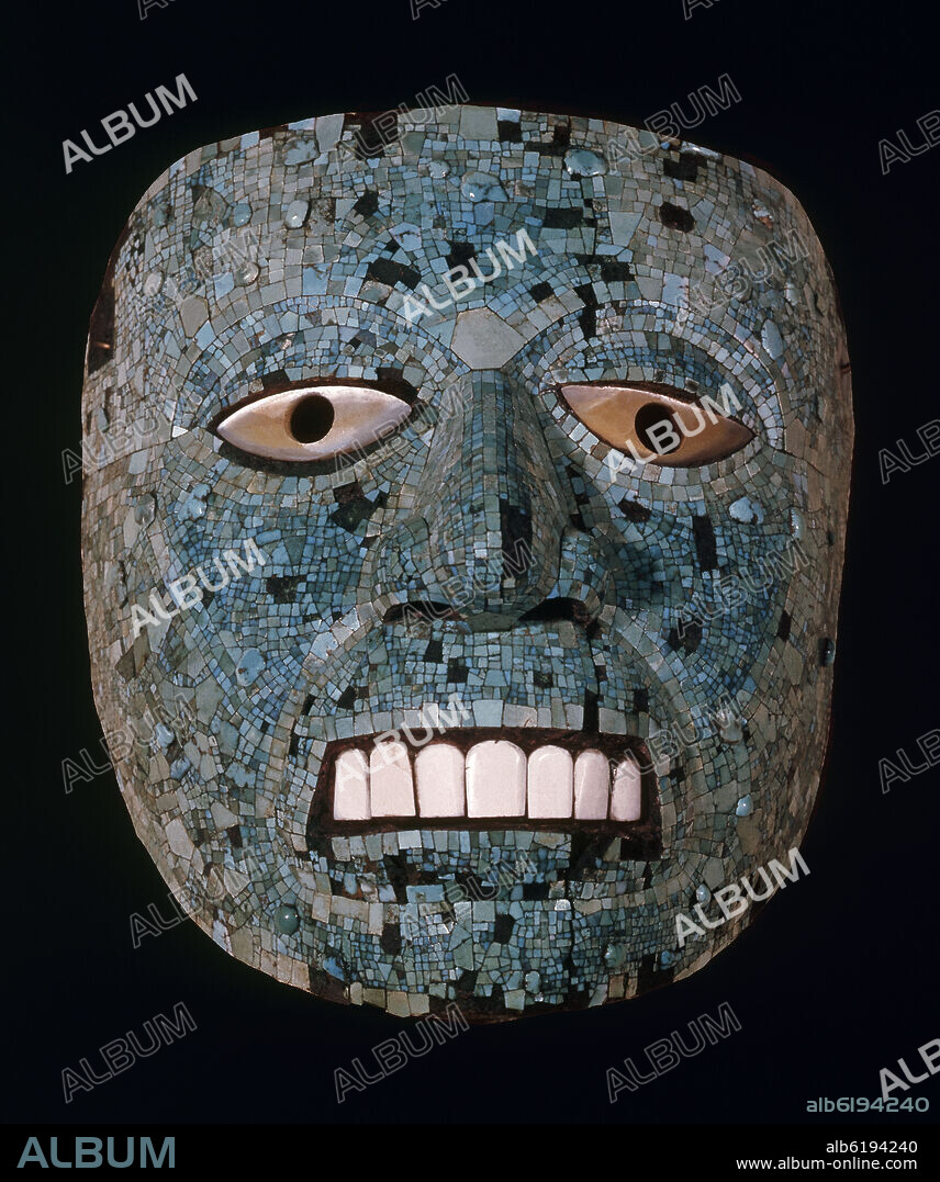 Aztec treasure. Turquoise mask of Quetzalcoalt. London, British Museum. Great Britain.