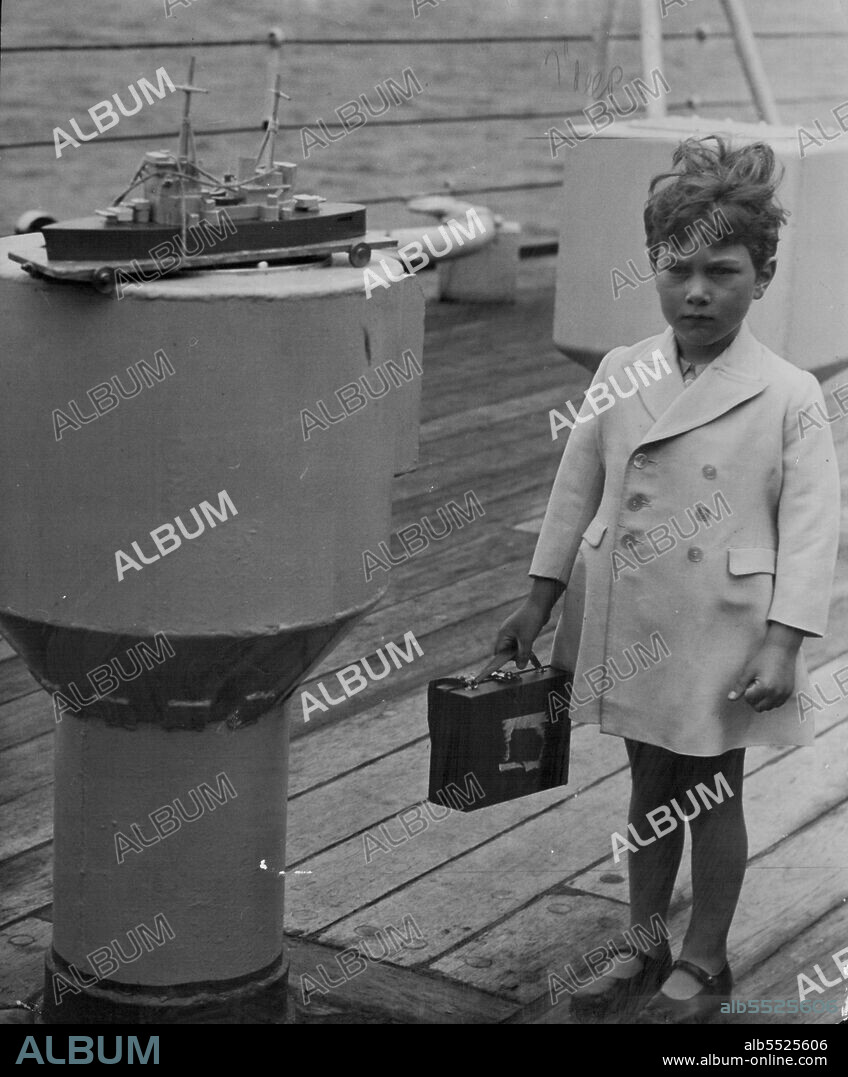 Prince William returns from Tasmania H. M.S Anson. February 16, 1946. (Photo by Gordon Herbert Short/Fairfax Media).