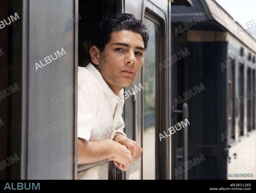 MARCO LEONARDI in CINEMA PARADISO, 1988 (NUOVO CINEMA PARADISO), unter der Regie von GIUSEPPE TORNATORE. Copyright SOVEREIGN PICTURES.