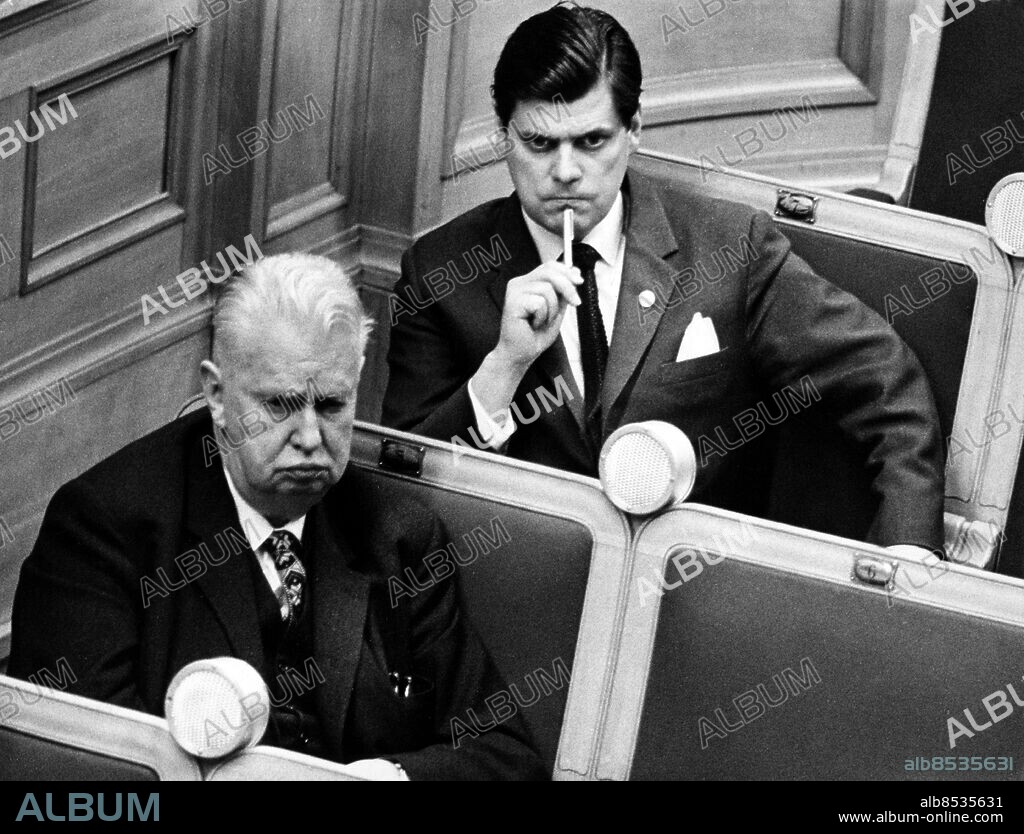 ARKIV STOCKHOLM 19670518. Yngve Holmberg (t.h.) partiledare för högerpartiet (sedermera Moderata samlingspartiet), och socialdemokratiske riksdagsmannen Carl-Albert Anderson.. Foto: SvD/ Scanpix/ Kod: 11014.