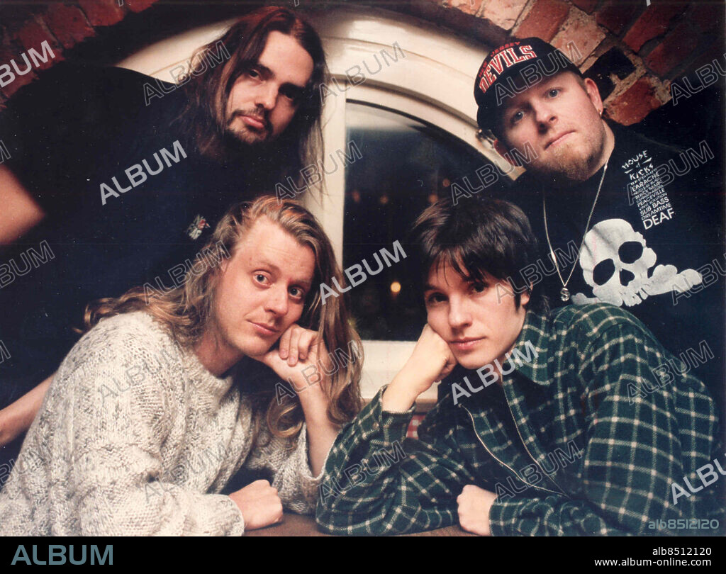 Göteborg 1994-02-22. Sator - svenskt punkrockband från Borlänge. Gruppen hette tidigare Sator Codex, men bytte namn till Sator 1987 *** Local Caption *** GP Foto: Helené Furness. KAMERAREPORTAGE.