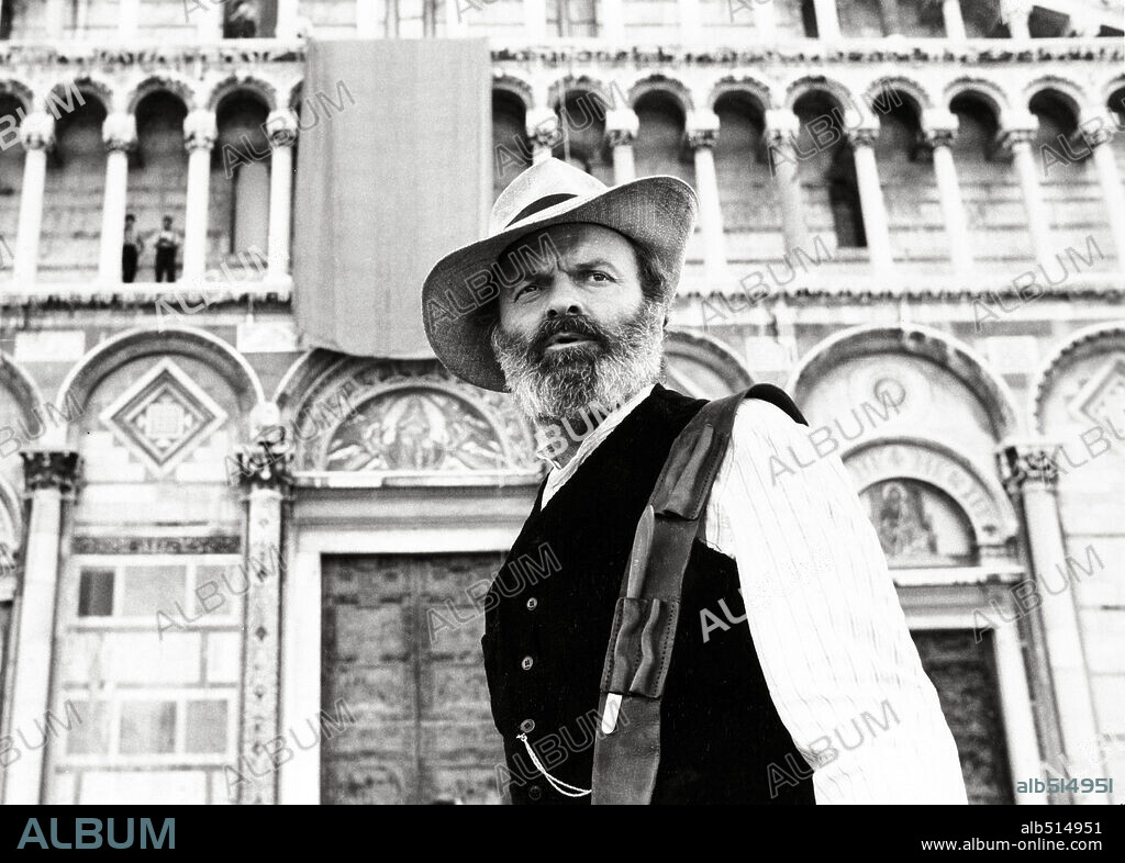 OMERO ANTONUTTI in GOOD MORNING, BABYLON, 1987, directed by PAOLO TAVIANI and VITTORIO TAVIANI. Copyright VESTRON PICTURES.