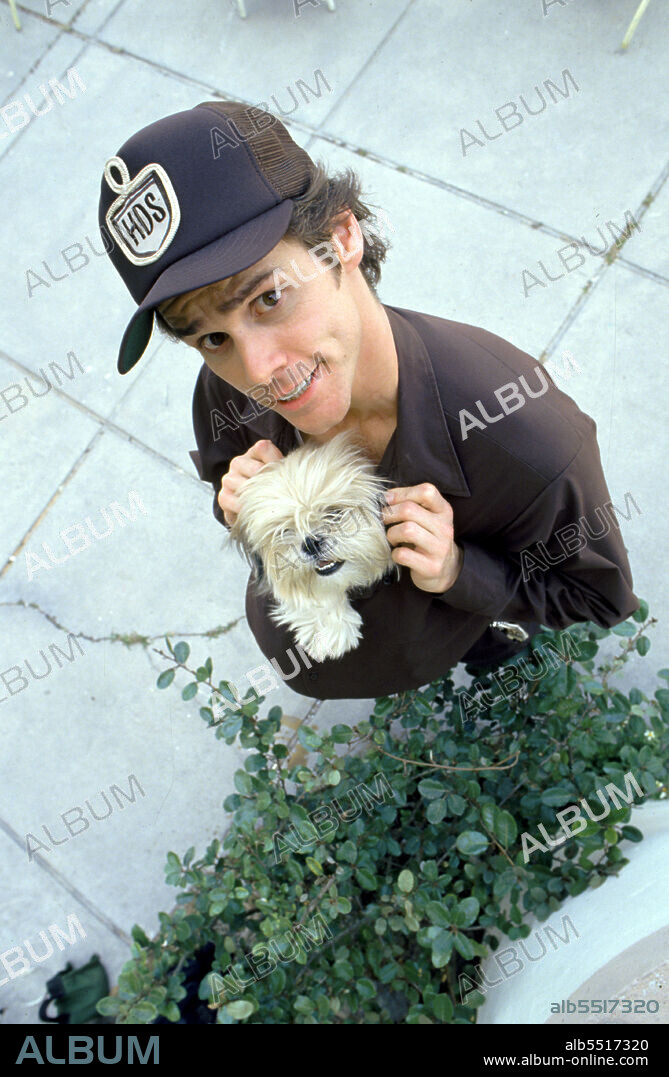JIM CARREY in ACE VENTURA - EIN TIERISCHER DETEKTIV, 1994 (ACE VENTURA: PET DETECTIVE), unter der Regie von TOM SHADYAC. Copyright WARNER BROTHERS.