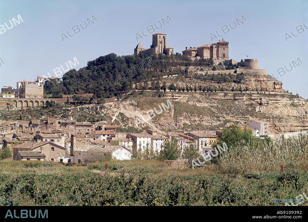 PANORAMICA DEL CASTILLO DE LOS CALATRAVOS DE ALCAÑIZ EDIFICADO ENTRE EL SIGLO XII AL SIGLO XVIII.