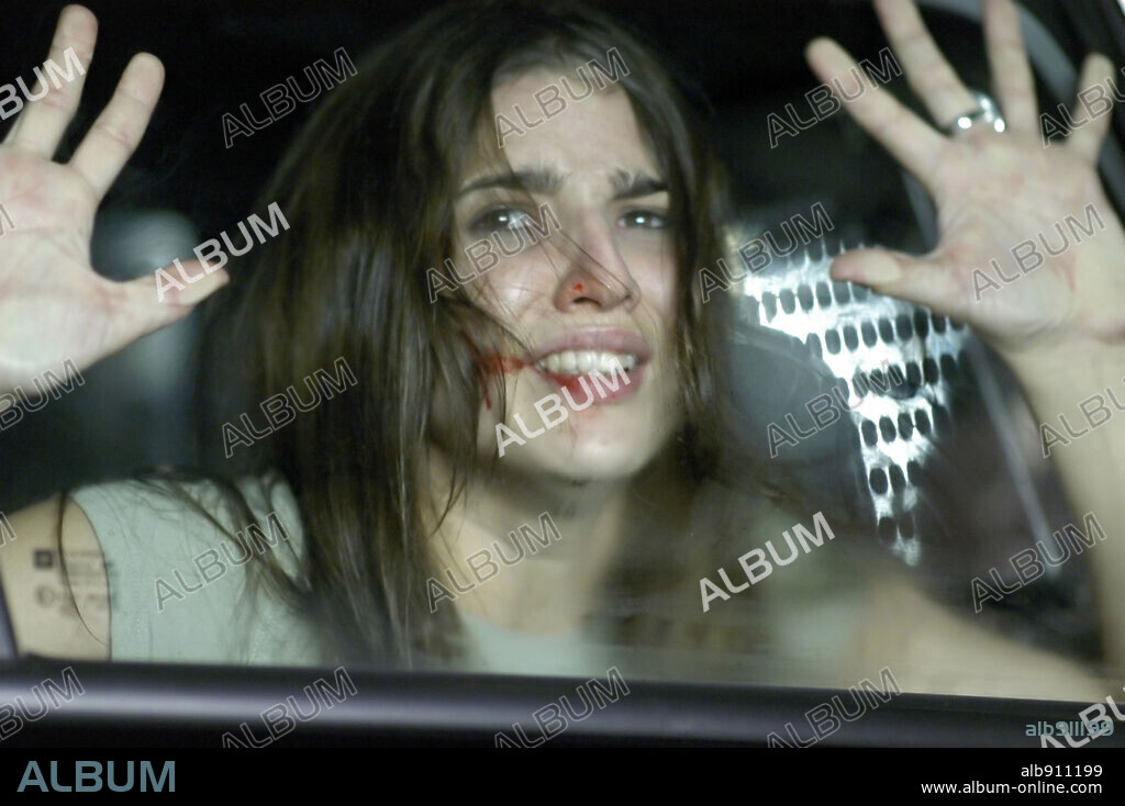 LUCIA JIMENEZ en LA CAJA KOVAK, 2006, dirigida por DANIEL MONZON. Copyright CASTELAO PRODUCCIONES, S.A./FILMAX / NIETO, MATIAS.