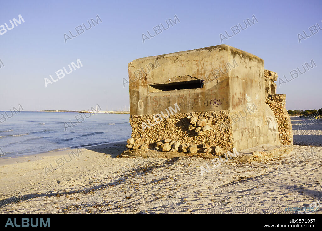 bunker de la guerra civil española, Sa Rapita, Mallorca, islas baleares, Spain.