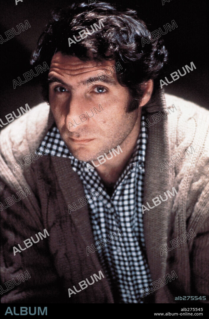 JUDD HIRSCH en GENTE CORRIENTE, 1980 (ORDINARY PEOPLE), dirigida por ROBERT REDFORD. Copyright PARAMOUNT PICTURES.
