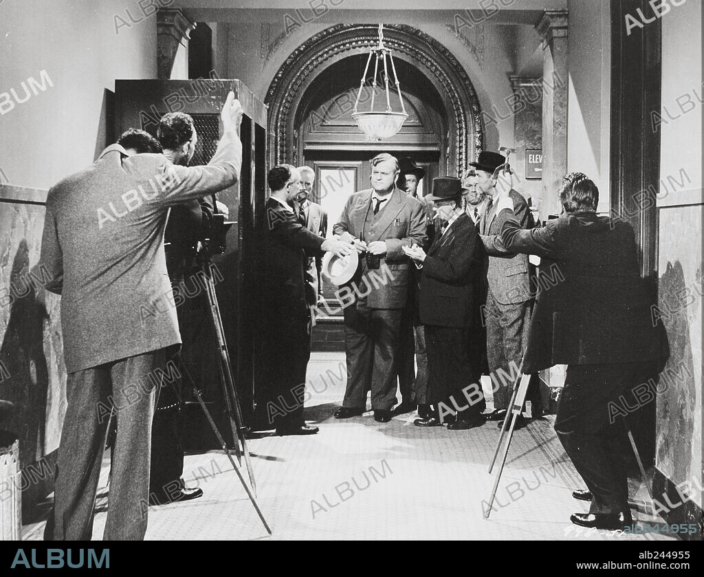 ORSON WELLES in COMPULSION, 1959, directed by RICHARD FLEISCHER. Copyright 20TH CENTURY FOX.