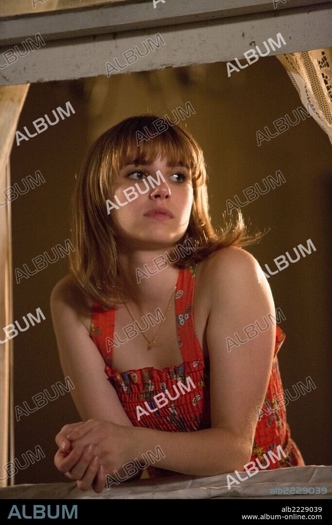 EMMA ROBERTS en EMPIRE STATE, 2013, dirigida por DITO MONTIEL. Copyright ENVISION ENTERTAINMENT CORPORATION.