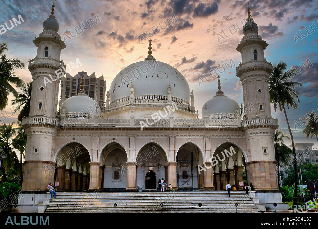 India: Hasnabad Dargah, a Mughal-style mausoleum in Mazgaon, Mumbai, somewhat reminiscent of the famous Taj Mahal. Built to house the tomb of the 1st Aga Khan (Aga Khan I), Shah Hasan Ali Shah (1804-81), who settled in Mumbai (then Bombay) in 1844. Aga Khan I is regarded as the 46th Imam of the Nizari Ismailis, a Muslim sect, also referred to as Ismaili Muslims.
