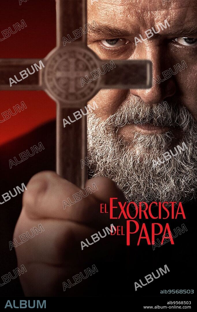 RUSSELL CROWE dans THE POPE'S EXORCIST, 2023, réalisé par JULIUS AVERY. Copyright 2.0 Entertainment.