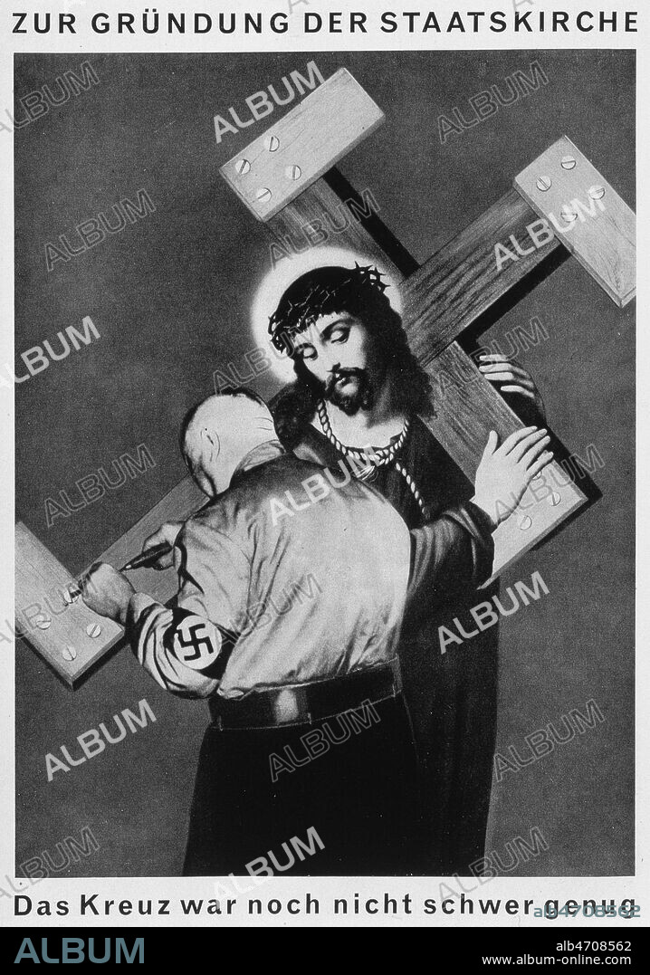 Zur Greundung der staatskirche. (Nazi transformant la croix de Jesus en croix gamee). Photomontage de John HEARTFIELD (1891-1968= ADAGP). Credit : Collection KHARBINE-TAPABOR.
