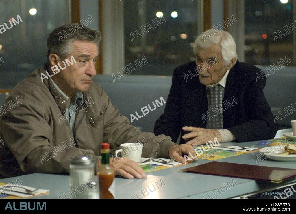 ROBERT DE NIRO in EVERYBODY'S FINE, 2009, unter der Regie von KIRK JONES. Copyright MIRAMAX FILMS.