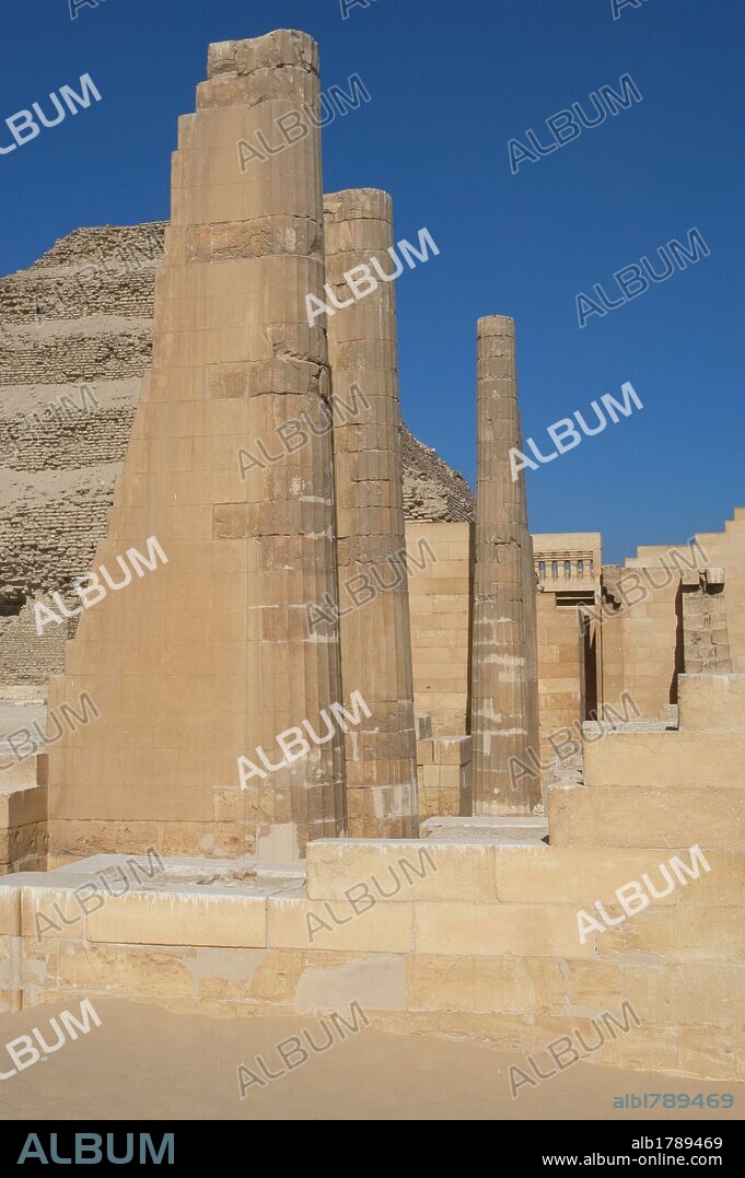 Egypt. Saqqara. Djoser's complex. Temple of the three fluted columns or T Temple, located in the middle of the wall that delimits the large patio. Old Kingdom.