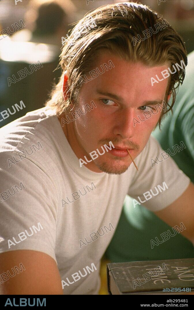 ETHAN HAWKE en REALITY BITES [BOCADOS DE REALIDAD], 1994 (REALITY BITES), dirigida por BEN STILLER. Copyright UNIVERSAL PICTURES.