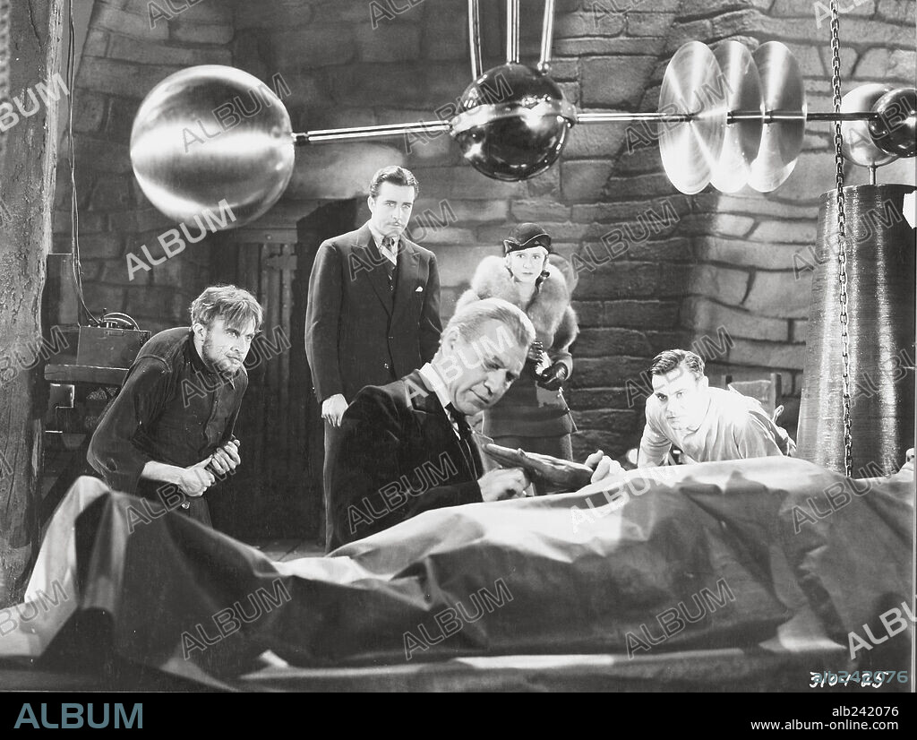 COLIN CLIVE, EDWARD VAN SLOAN and JOHN BOLES in FRANKENSTEIN: FRANKENSTEIN, 1931 (FRANKENSTEIN), directed by JAMES WHALE. Copyright UNIVERSAL PICTURES.