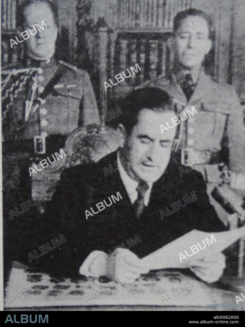Photograph of President Manuel Ávila Camacho (1897-1955) of Mexico declaring unlimited cooperation with the United Nations. Dated 1942.