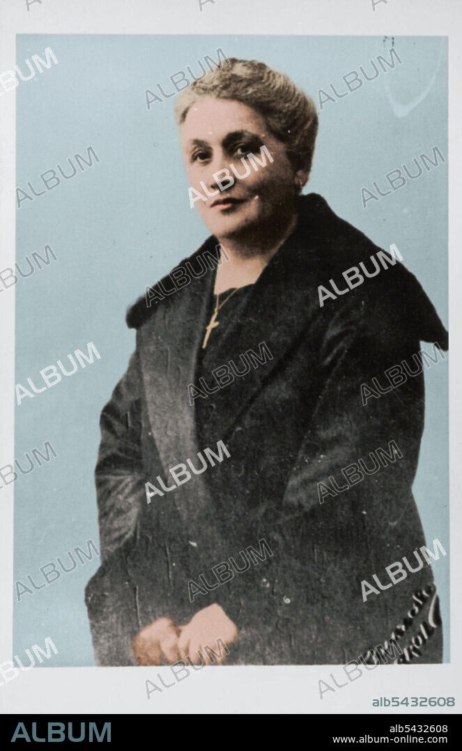 Doña María del Pilar Bahamonde y Pardo de Andrade, la madre de Francisco Franco. Bibiotca Nacional de España (Madrid).