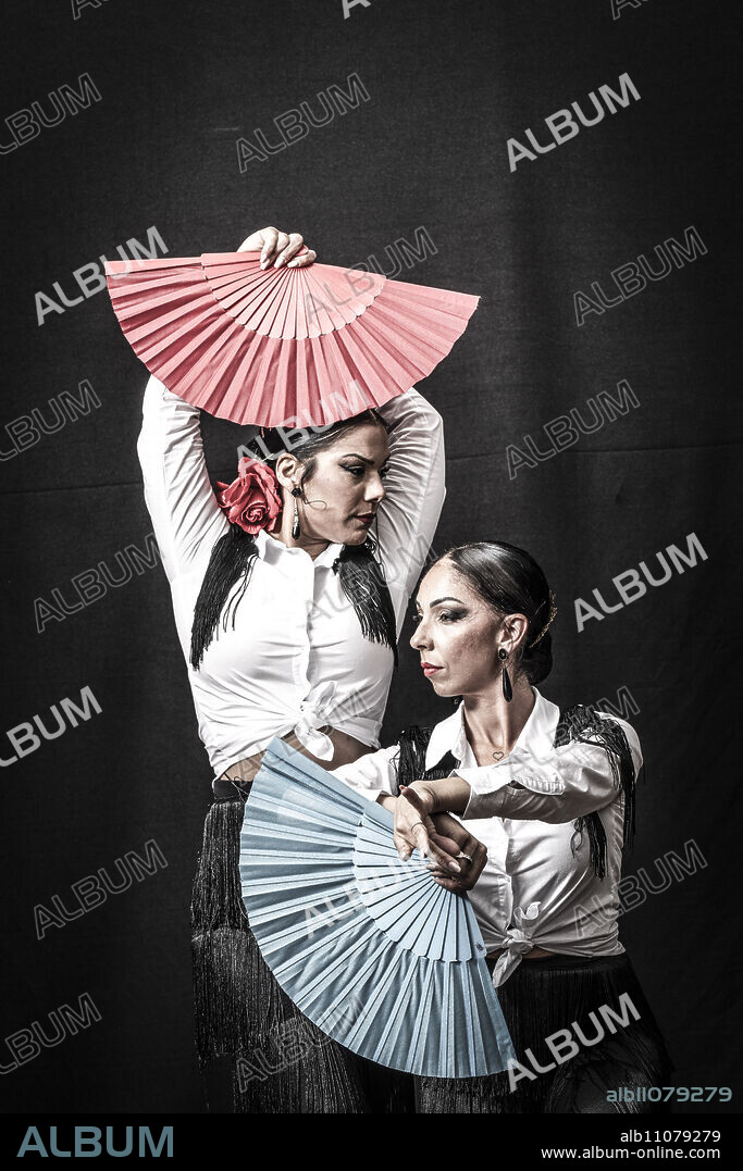 gypsy flamenco dance group, Mallorca, Balearic Islands, Spain.