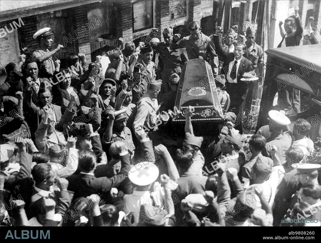 14 septiembre 1936. Entierro del cabo de la escuadra de Gastadores de la cruz Roja, Chaviarri, víctima del frente de Talavera.