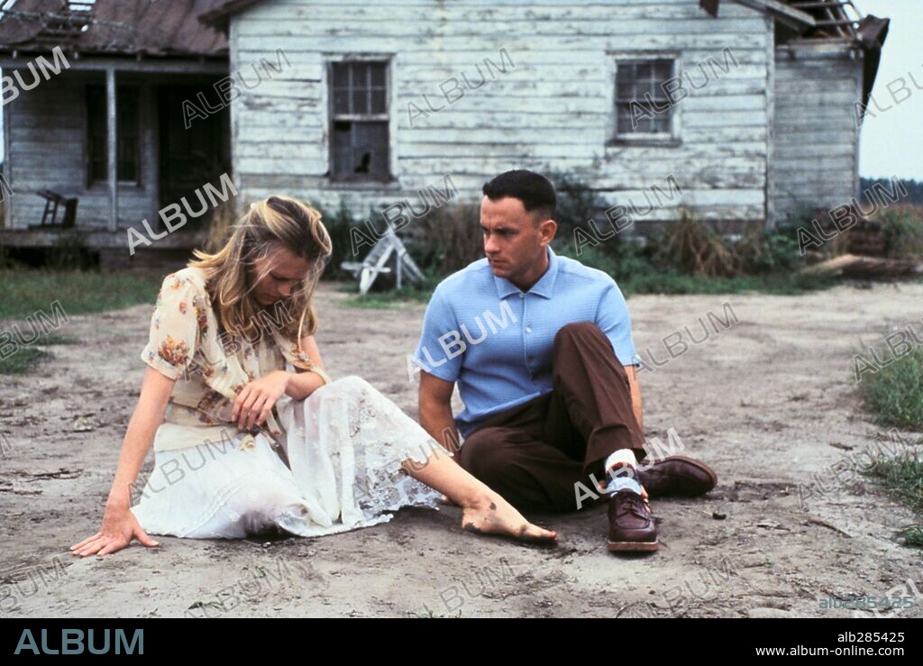 ROBIN WRIGHT y TOM HANKS en FORREST GUMP, 1994, dirigida por ROBERT ZEMECKIS. Copyright PARAMOUNT PICTURES.