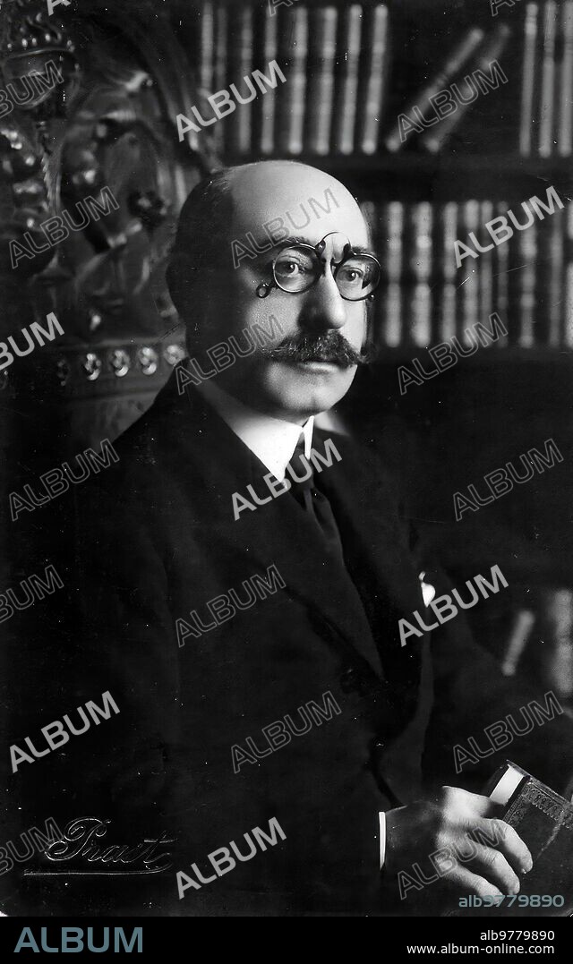 1933. Ricardo León.