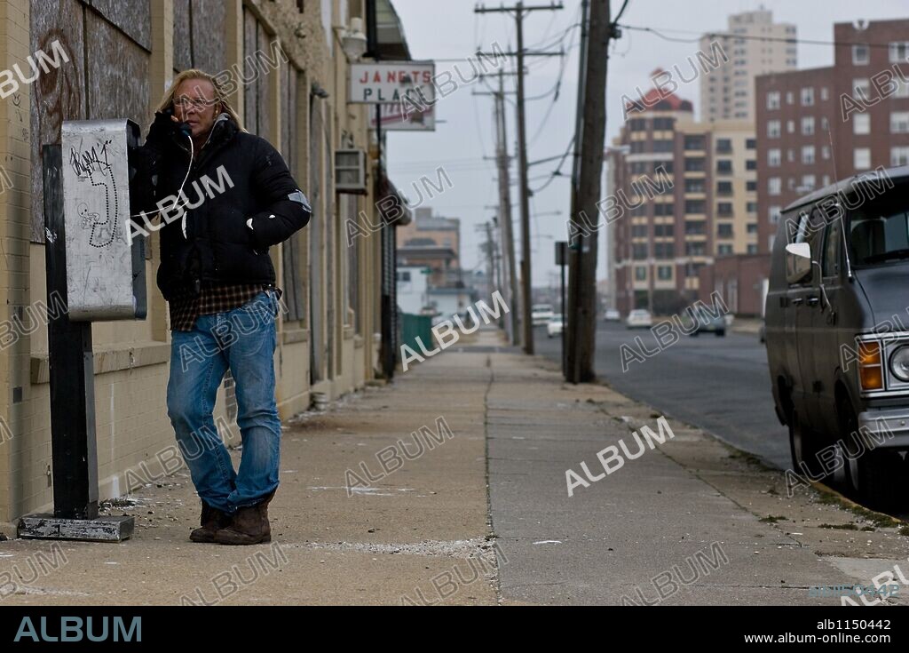 MICKEY ROURKE en EL LUCHADOR, 2008 (THE WRESTLER), dirigida por DARREN ARONOFSKY. Copyright SATURN FILMS.