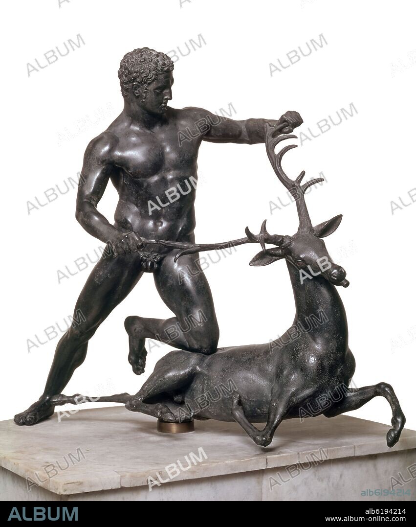 LYSIPPE. *HERCULES ABATE UN CIERVO.