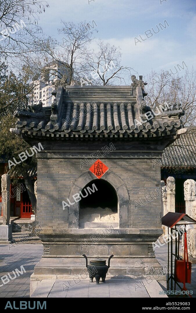 Beijing Dongyue Temple, literally Beijing Eastern Peak Temple, was built between 1314 and 1320, when it was one of the largest Taoist temples in Beijing. The complex has three courtyards. In the centre of the Hall of Taishan Mountain are statues of the God of Taishan Mountain and his high-ranking attendants. Corridors house 72 statues of deities, called 'chiefs of departments', some handing out harsh punishments to people who have done bad things. Dongyue Temple was burned down during a battle in the Yuan dynasty (1271 - 1368) and was rebuilt during the Ming dynasty (1368 - 1644). The current complex dates back to the Qing dynasty (1644 - 1912), but retains the style of the Yuan and Ming.