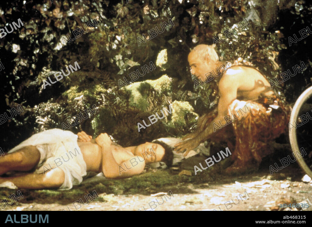 STANLEY TUCCI en EL SUEÑO DE UNA NOCHE DE VERANO, 1999 (A MIDSUMMER NIGHT'S DREAM), dirigida por MICHAEL HOFFMAN. Copyright FOX SEARCHLIGHT PICTURES.