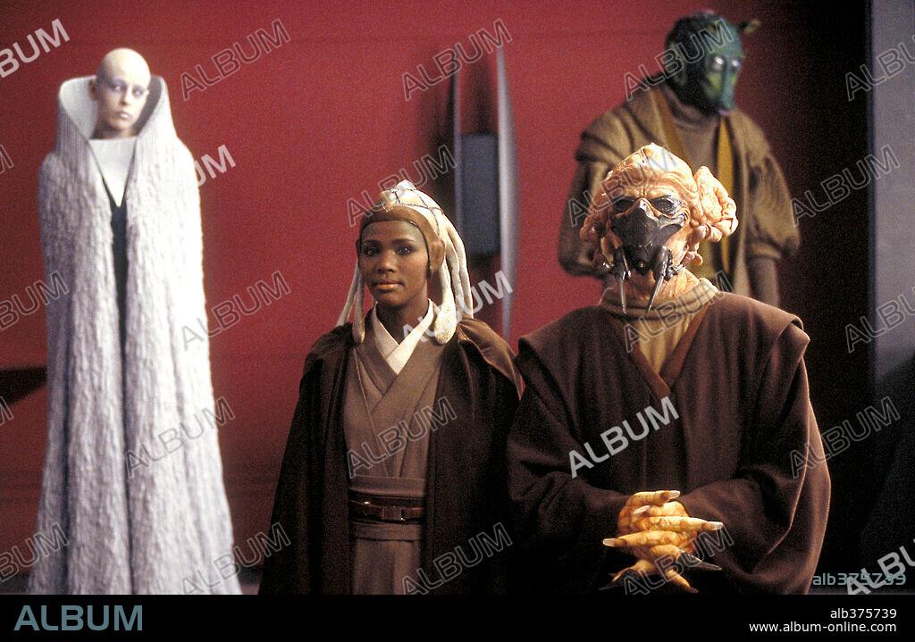 LILY NYAMWASSA, MATT SLOAN y SANDI FINLAY en STAR WARS: EPISODIO II-EL ATAQUE DE LOS CLONES, 2002 (STAR WARS: EPISODE II-ATTACK OF THE CLONES), dirigida por GEORGE LUCAS. Copyright LUCASFILM/JAK PRODUCTIONS / TOMASETTI, LISA.
