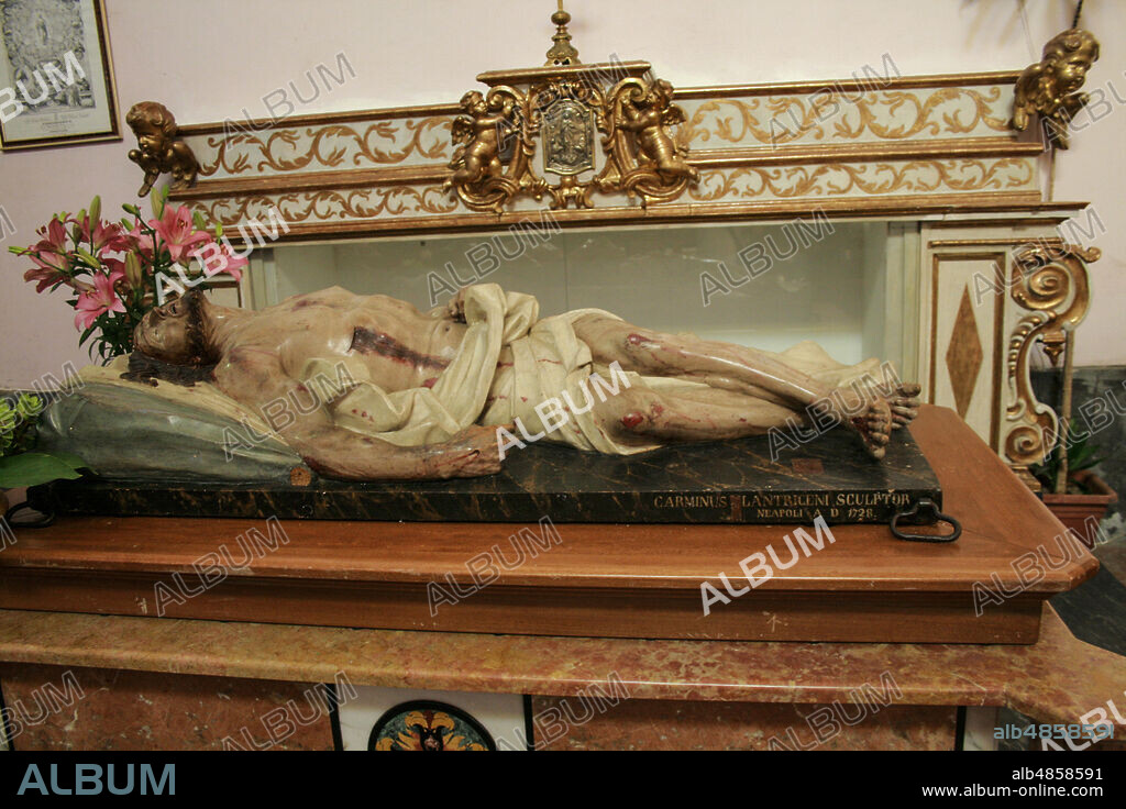 Procida, Province of Naples, Campania, Italy. Wooden sculpture of the dead Christ, by Carmine Lantriceni (1728), located in the church of San Tommaso d'Aquino, Congrega dei Turchini, in Procida.