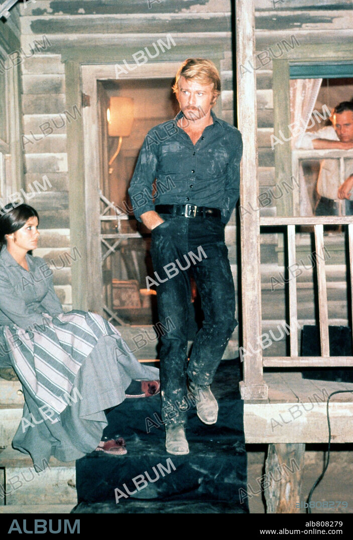 PAUL NEWMAN, ROBERT REDFORD und KATHARINE ROSS. KATHERINE ROSS, PAUL NEWMAN und ROBERT REDFORD in BUTCH CASSIDY AND THE SUNDANCE KID, 1969, unter der Regie von GEORGE ROY HILL. Copyright 20TH CENTURY FOX.