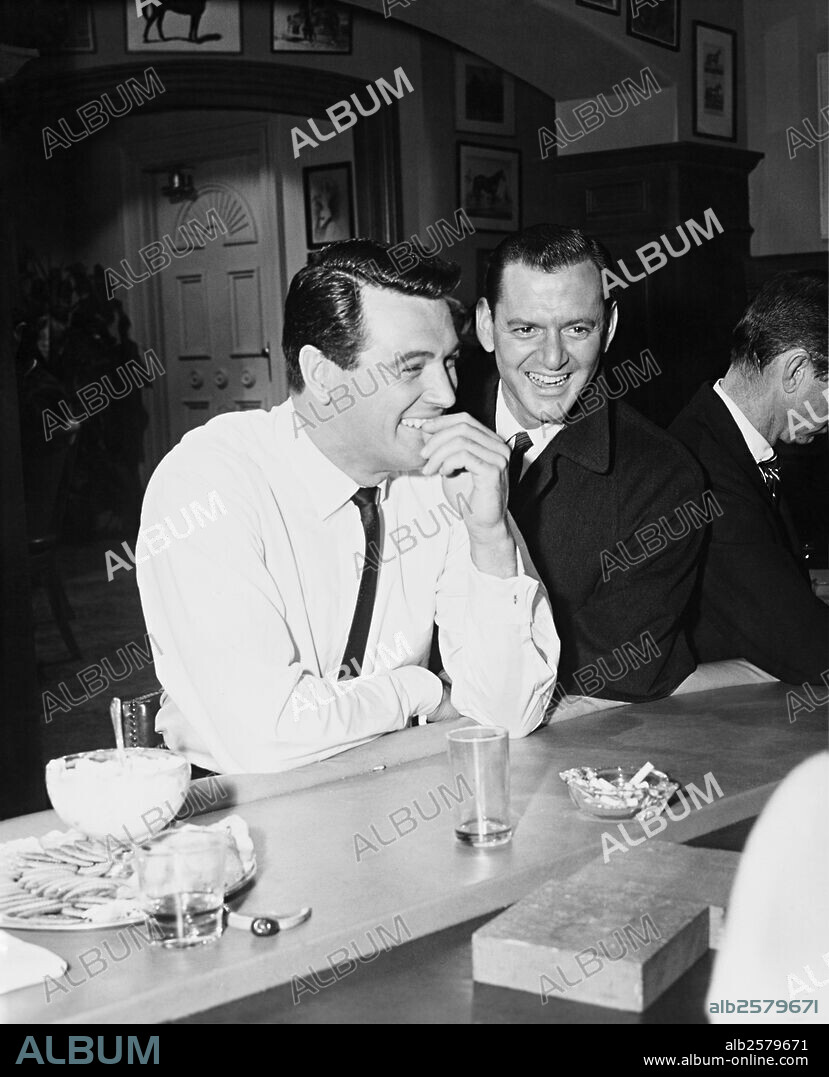 ROCK HUDSON y TONY RANDALL en CONFIDENCIAS A MEDIANOCHE, 1959 (PILLOW TALK), dirigida por MICHAEL GORDON. Copyright UNIVERSAL PICTURES.