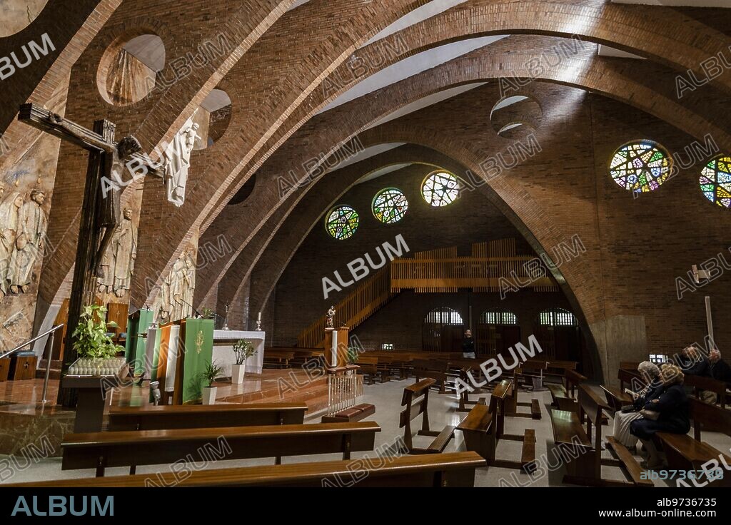 Madrid, 01/10/2022. Churches of the 20th century. parish of the holy spirit and our Lady of Araucana. Photo: Tania Sieira. Archdc.