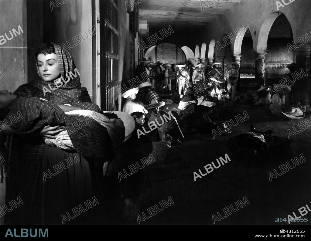 PAULETTE GODDARD en UNA MUJER REBELDE, 1950 (THE TORCH), dirigida por EMILIO FERNANDEZ. Copyright BERT GRANET.